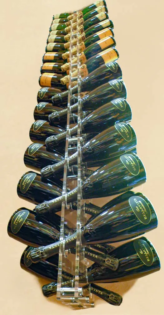 Sparkling240 plexiglas champagnerek – Display van 240 cm voor 34 flessen mousserende wijn