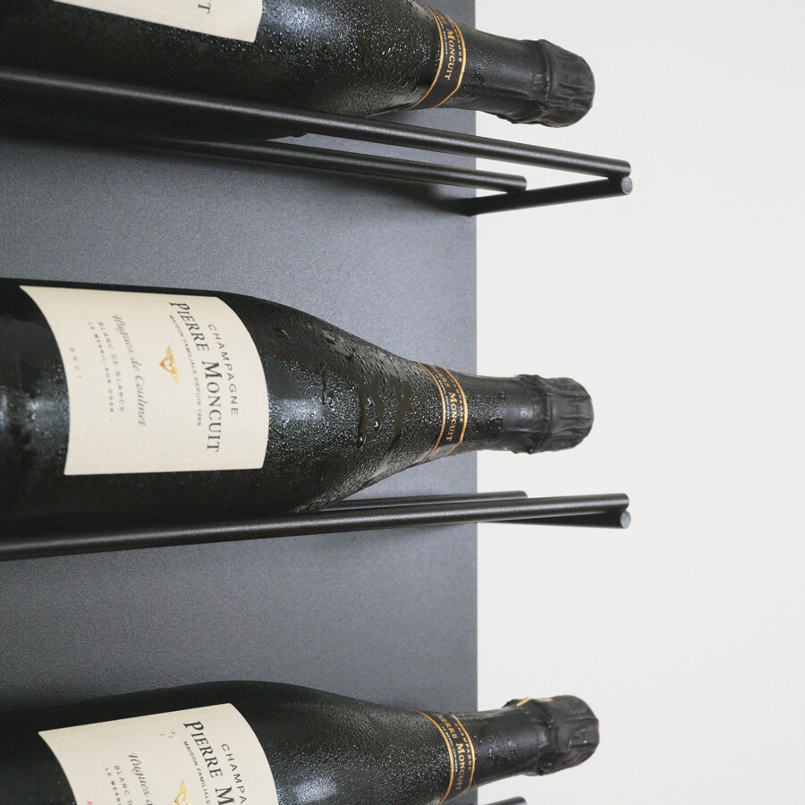 Wijnrek voor aan de muur