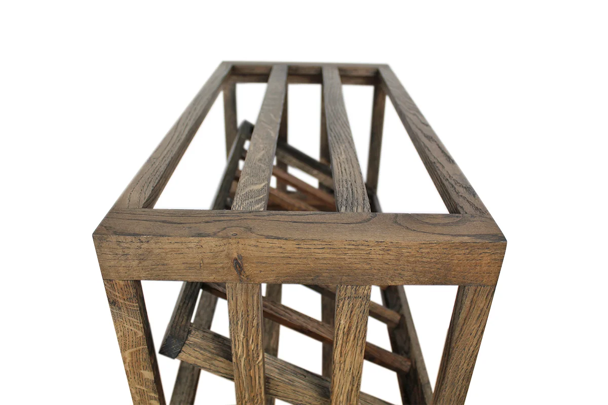 Donker eikenhouten wijnrek met schuine leggers voor 6 flessen